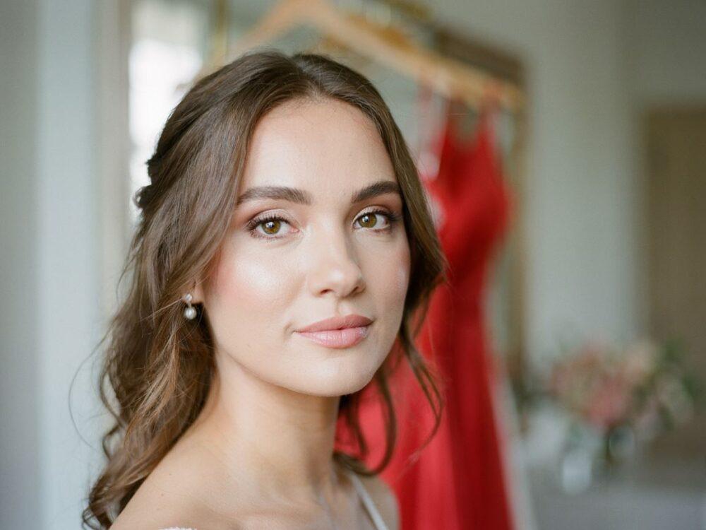 czerwone usta i smoky eyes