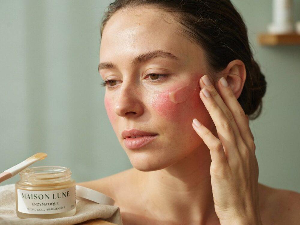 delikatny peeling do twarzy